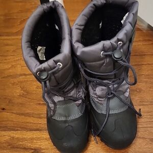 Kids Winter Boots - Black and Gray